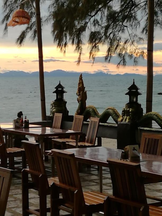 Andaman Beach Resort Кох-Юм Экстерьер фото