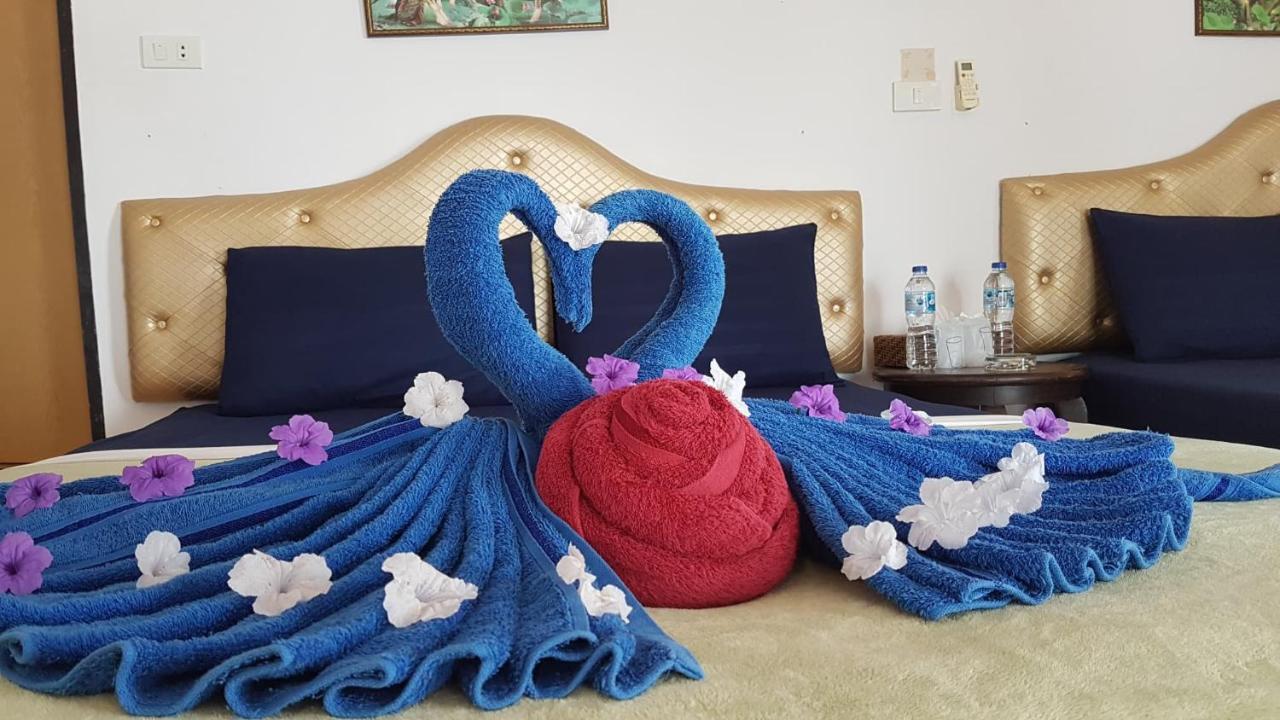 Andaman Beach Resort Кох-Юм Экстерьер фото