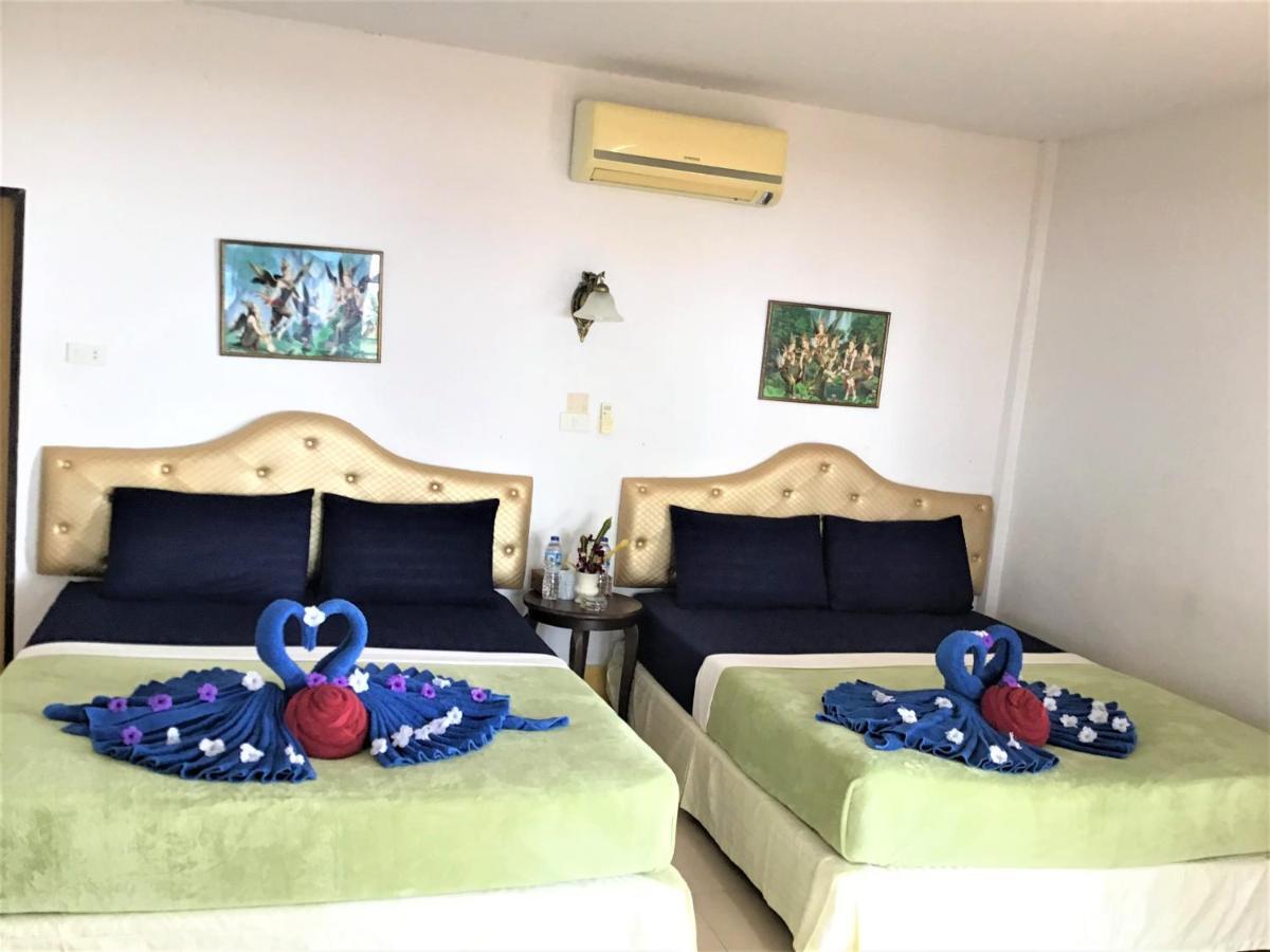 Andaman Beach Resort Кох-Юм Экстерьер фото
